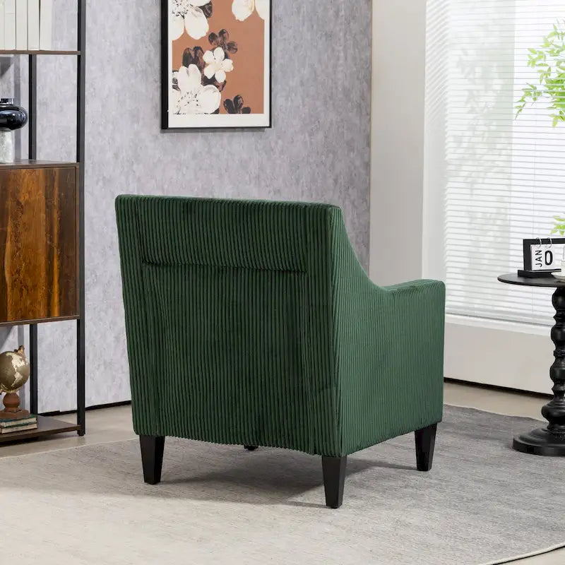 Fauteuil rembourré Emerald 26.77 avec accoudoirs creusés et pieds en bois d'hévéa