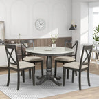 Salle à manger moderne en bois avec table ronde et chaises