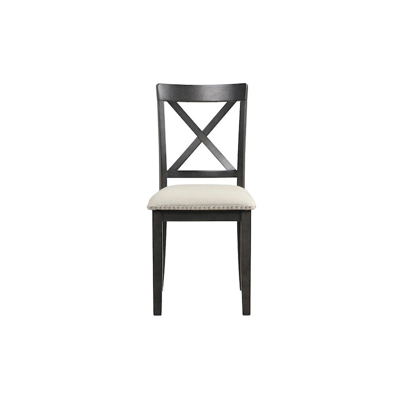 Salle à manger moderne en bois avec table ronde et chaises