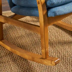 Fauteuil à bascule en bois massif avec coussin en lin et fabrication artisanale de qualité supérieure