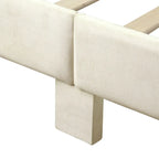 Lit plateforme entièrement capitonné DH BASIC Glam Beige avec accents dorés par Denhour