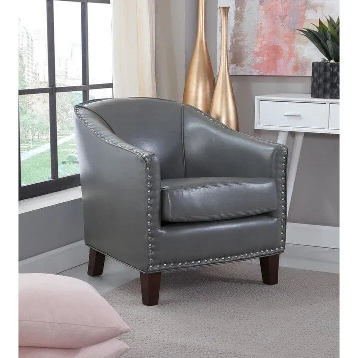 Fauteuil Giles avec clous décoratifs